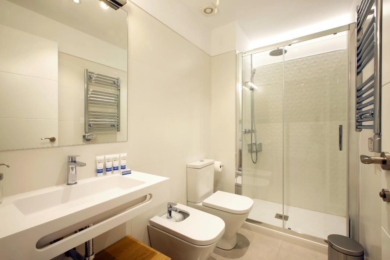Gran Via Suites Madrid Ngoại thất bức ảnh